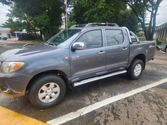 TOYOTA HILUX 2.5 STD 4X4 CD 16V TURBO DIESEL 4P MANUAL